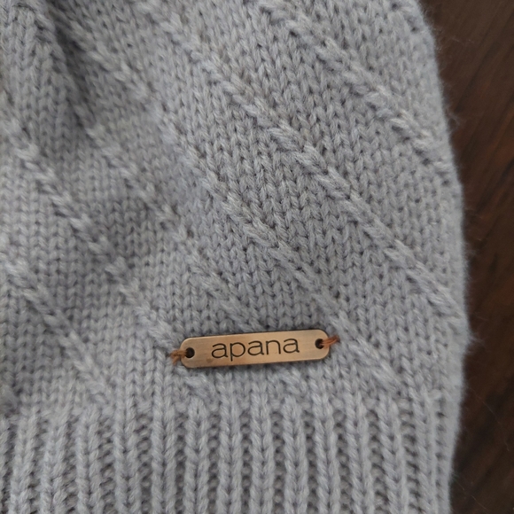 Apana teddy fleece pom beanie hat - Picture 5 of 7